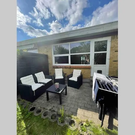 Feriehus House, With One Bedroom And Garden. Horsens